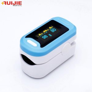 <strong>Blood Oxygen Saturation Monitor Fingertip Pulse Oximetry with Batteries and Lanyard</strong><br>Model: RJ10128-YK-81A<br>MOQ:5 PCS